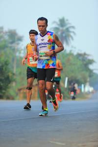 BIB: 40018
                            <button type="button" onclick="openModal(7949038)" class="btn btn-primary btn-sm float-right btn-popup" data-toggle="modal" data-target=".modal-high-quality">
                        <i class="fas fa-shopping-cart"></i> Add to Cart
                    </button>
                                            <button type="button" onclick="isThisMe(7949038, true)" class="btn btn-success btn-sm float-right btn-popup btn-isme hidden" data-toggle="tooltip" data-placement="bottom" title="นี่คือรูปของคุณใช่ไหม คลิกที่นี่เพื่อเอาเข้าอัลบั้ม">
                        <i class="fas fa-plus"></i> Add to album
                    </button>
                    <button type="button" onclick="isThisMe(7949038, false)" class="btn btn-warning btn-sm float-right btn-popup btn-isnotme hidden">
                        <i class="fas fa-ban"></i> Remove from album
                    </button>